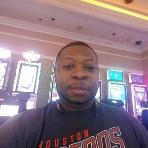 Meet your Posher, Derek